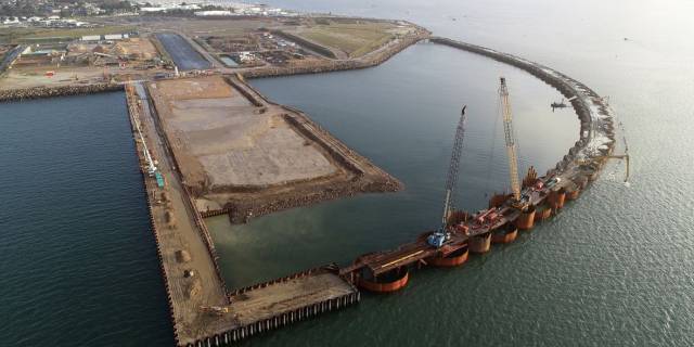 Le chantier du polder de Brest : les prouesses techniques de l’homme sur la mer