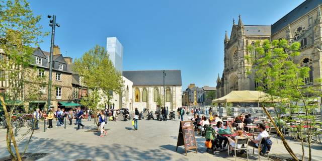 La Place Sainte-Anne de Rennes : le granit breton à l’honneur !
